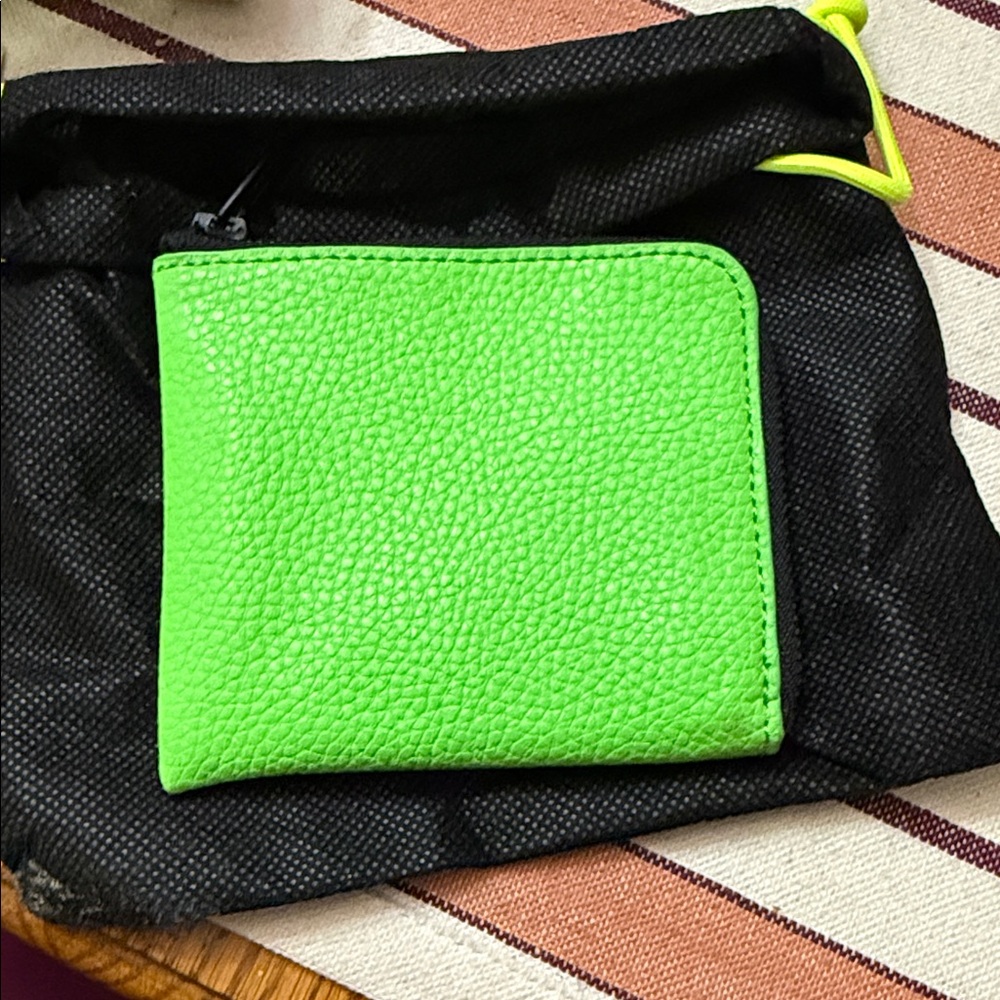 Ampersand as Apostrophe Neon Green Half Zip Wallet - Picture 3 of 7